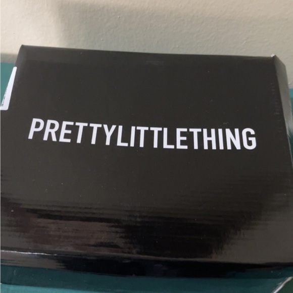 High black heels - Picture 6 of 7